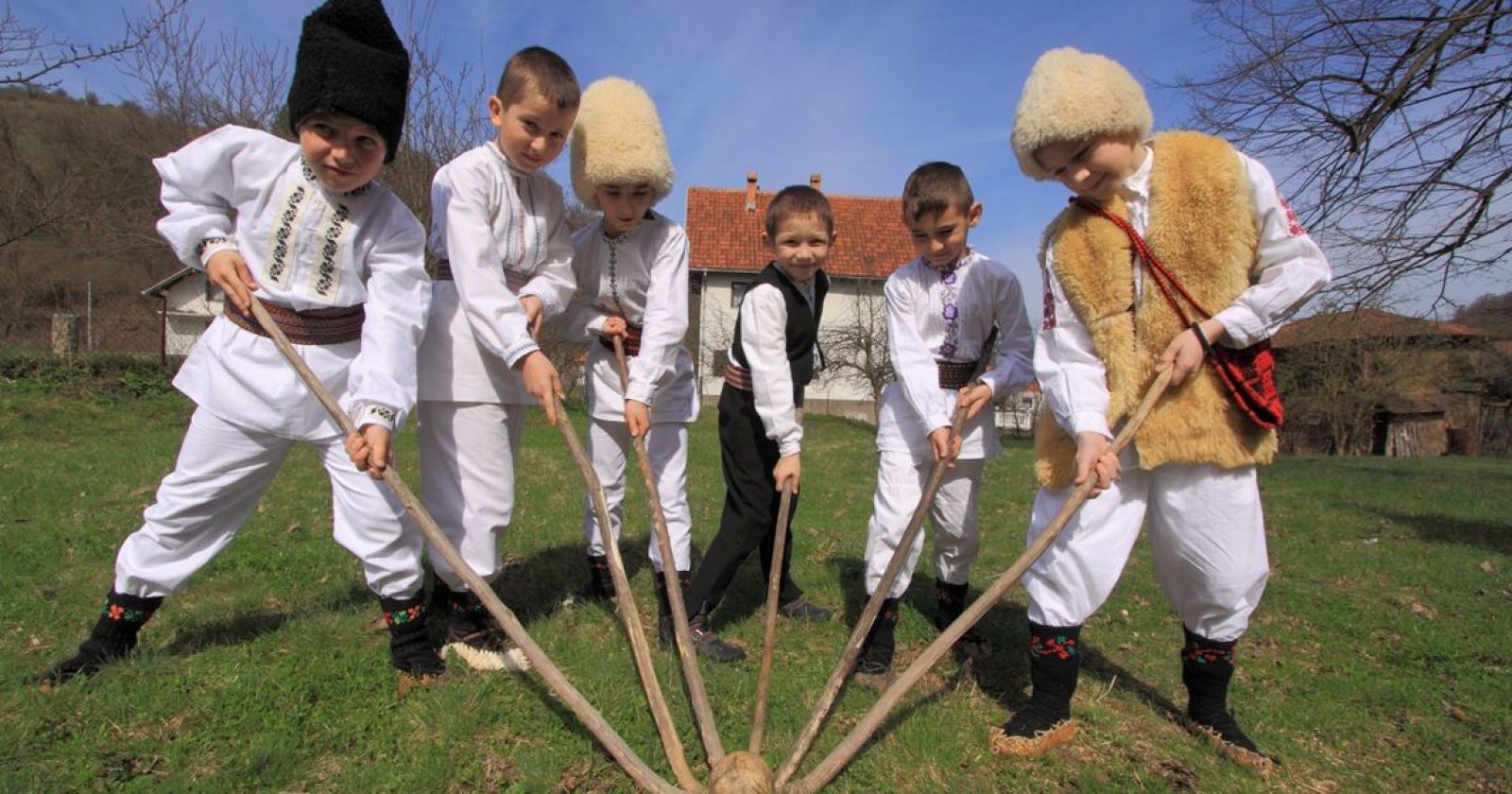 Uskršnji dani folklora