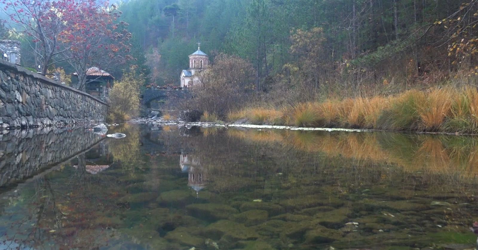 Crkve u Mokroj Gori