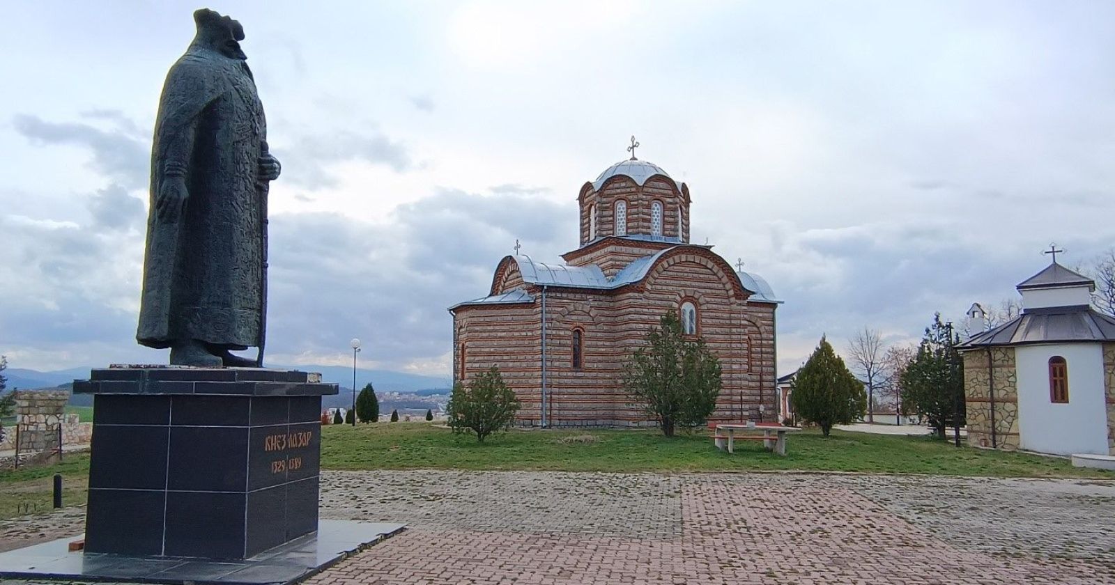 Spomenik Knezu Lazaru