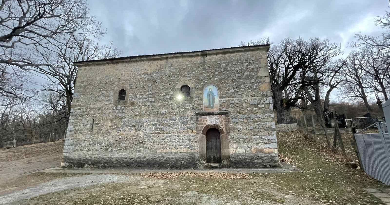Crkva svete Petke u Straži