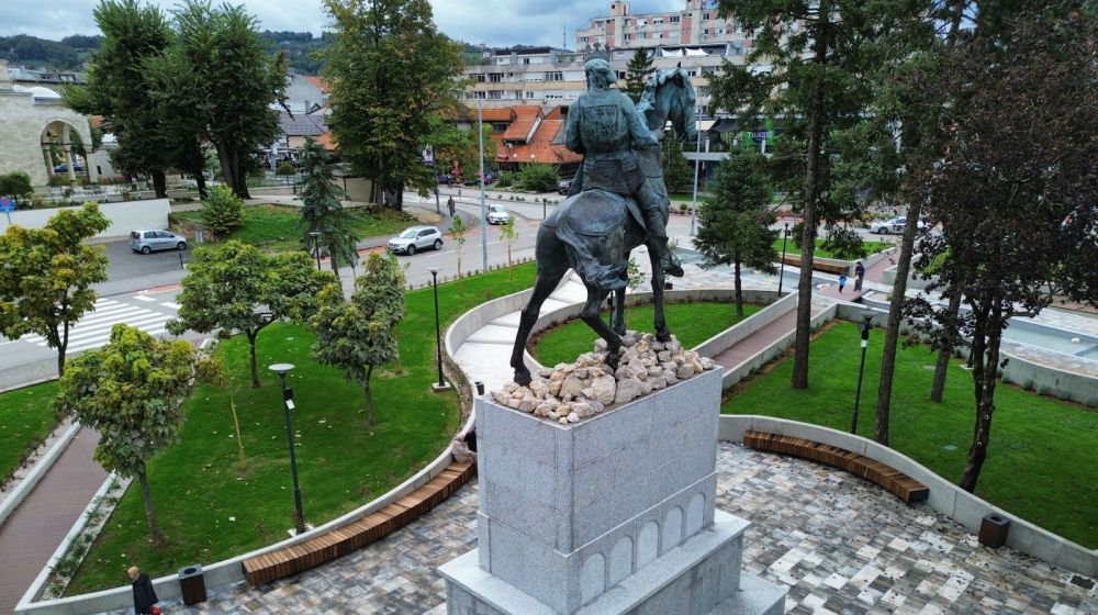 spomenik, stefan tvrtko kotromanic, banjaluka