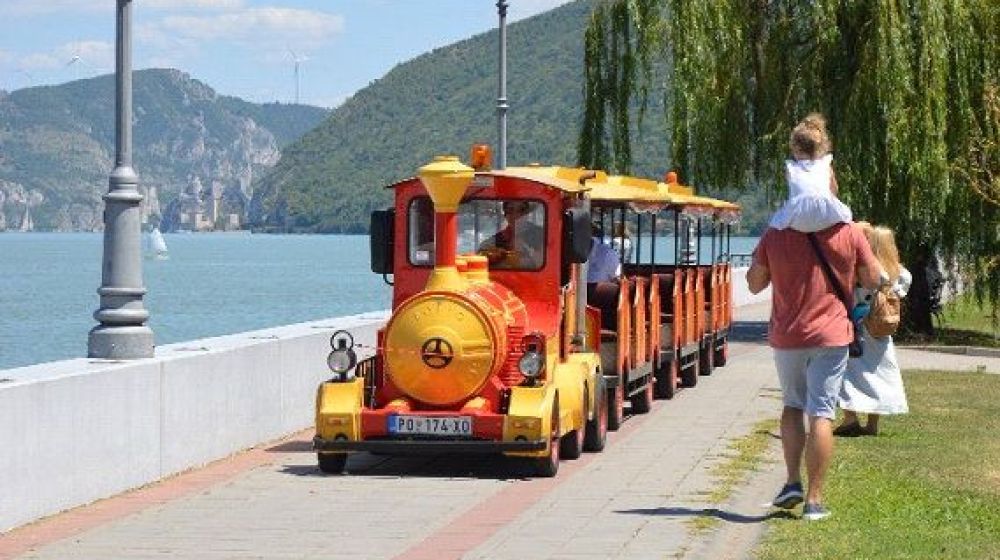 dunav, vozic, golubac